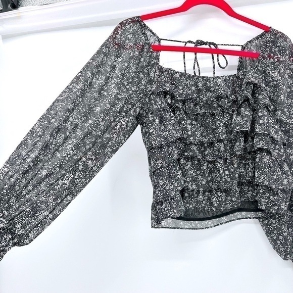 ASTR the Label Elva Flora Long Sleeve Top/Black Floral size XS - Picture 8 of 13